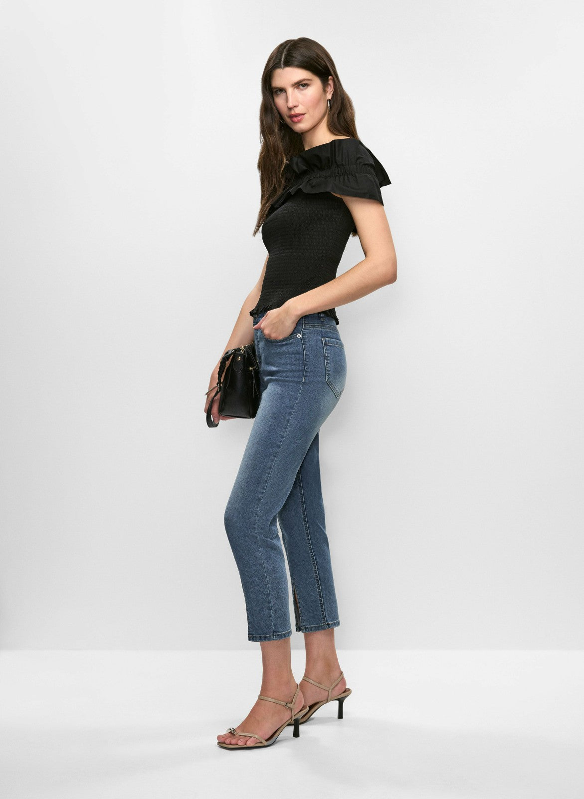 Women Cropped Slit-Hem Jeans Medium Blue | Melanie Lyne