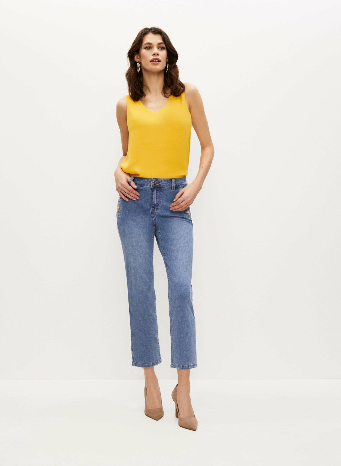 Women Straight Leg Denim Capris Light Blue | Melanie Lyne