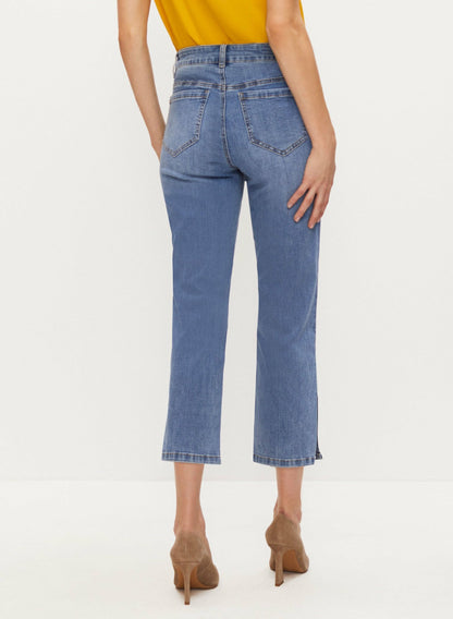 Women Straight Leg Denim Capris Light Blue | Melanie Lyne