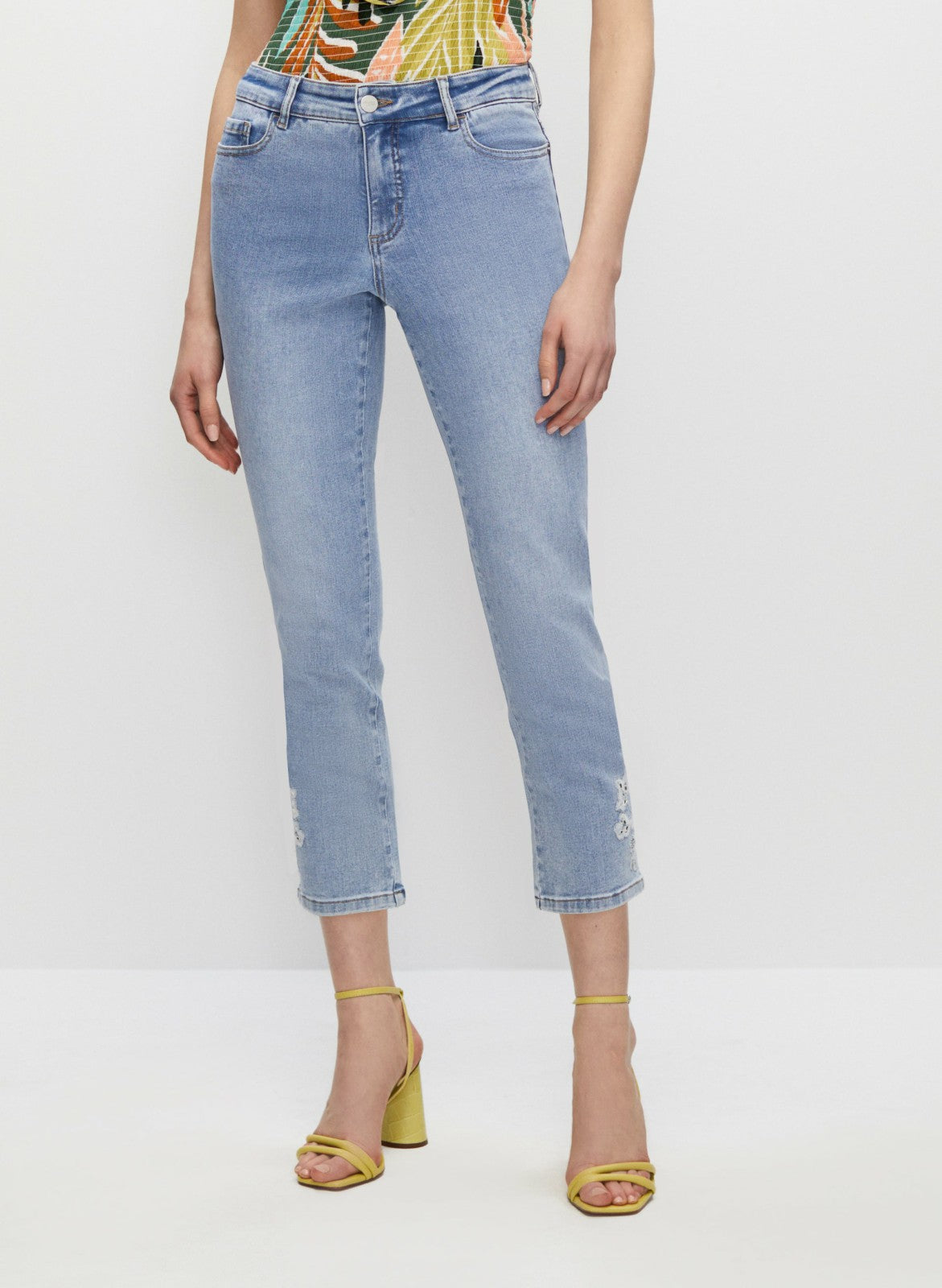 Women Slim Leg Embroidered Capris Light Blue | Melanie Lyne