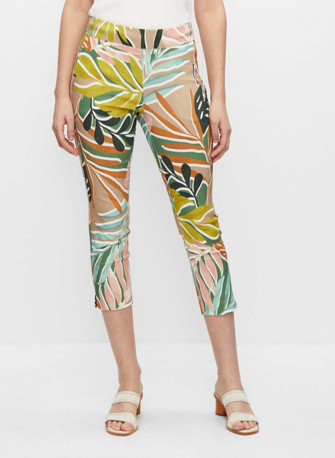 Women Tropical Print Capris Green Pattern | Melanie Lyne
