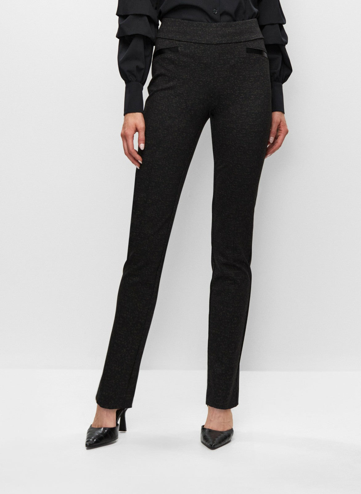 Women Madison Pull-On Abstract Print Pants Black Pattern | Melanie Lyne