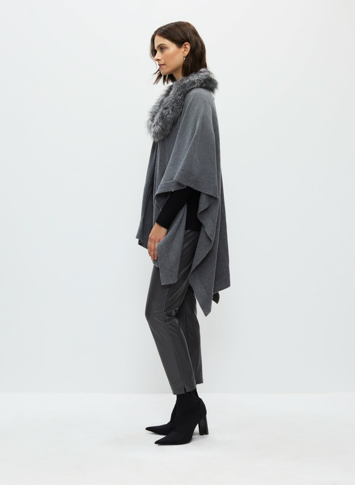 Women Faux Fur Collar Poncho Charcoal | Melanie Lyne