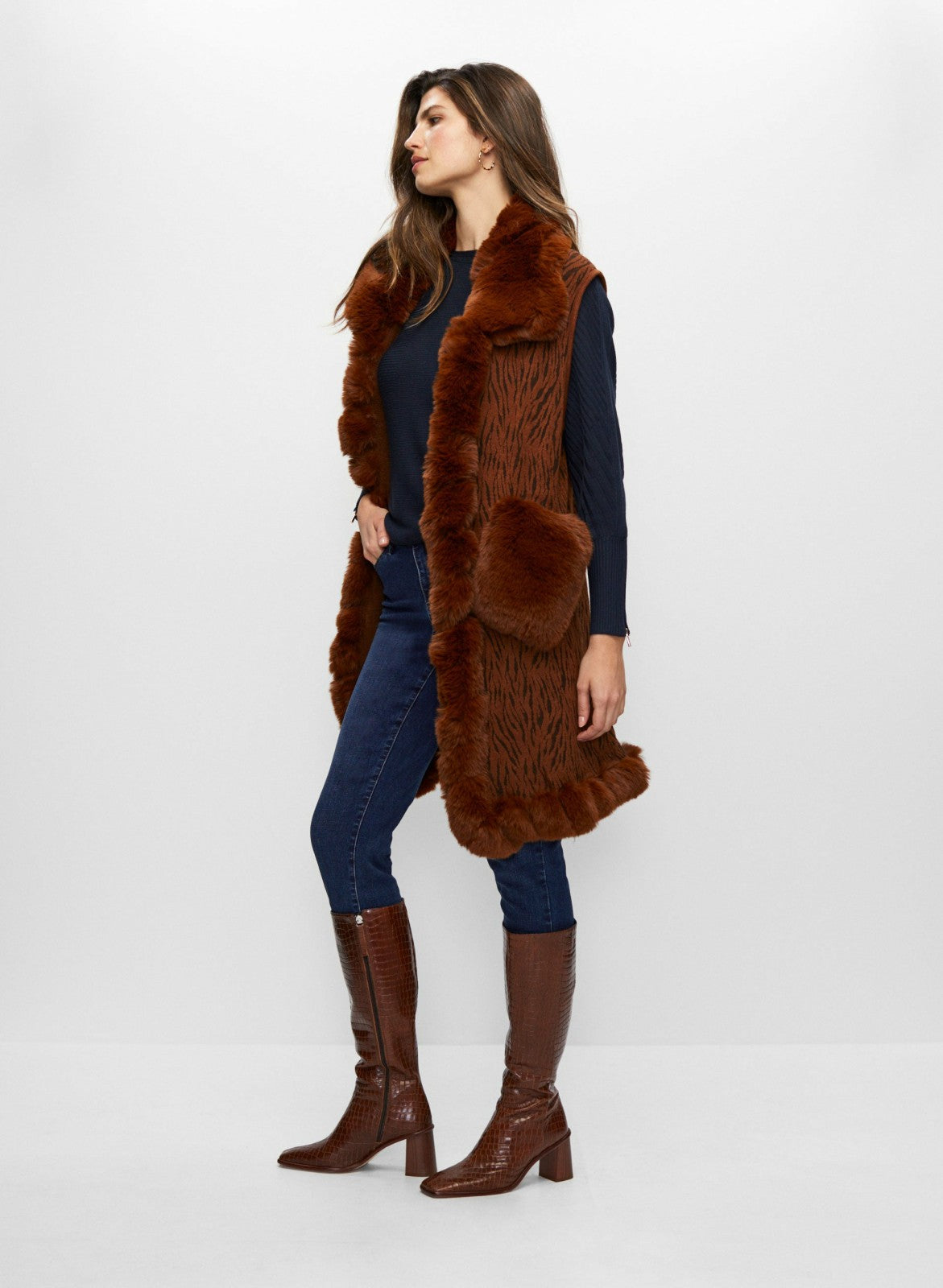 Women Sleeveless Faux Fur Poncho Brown | Melanie Lyne
