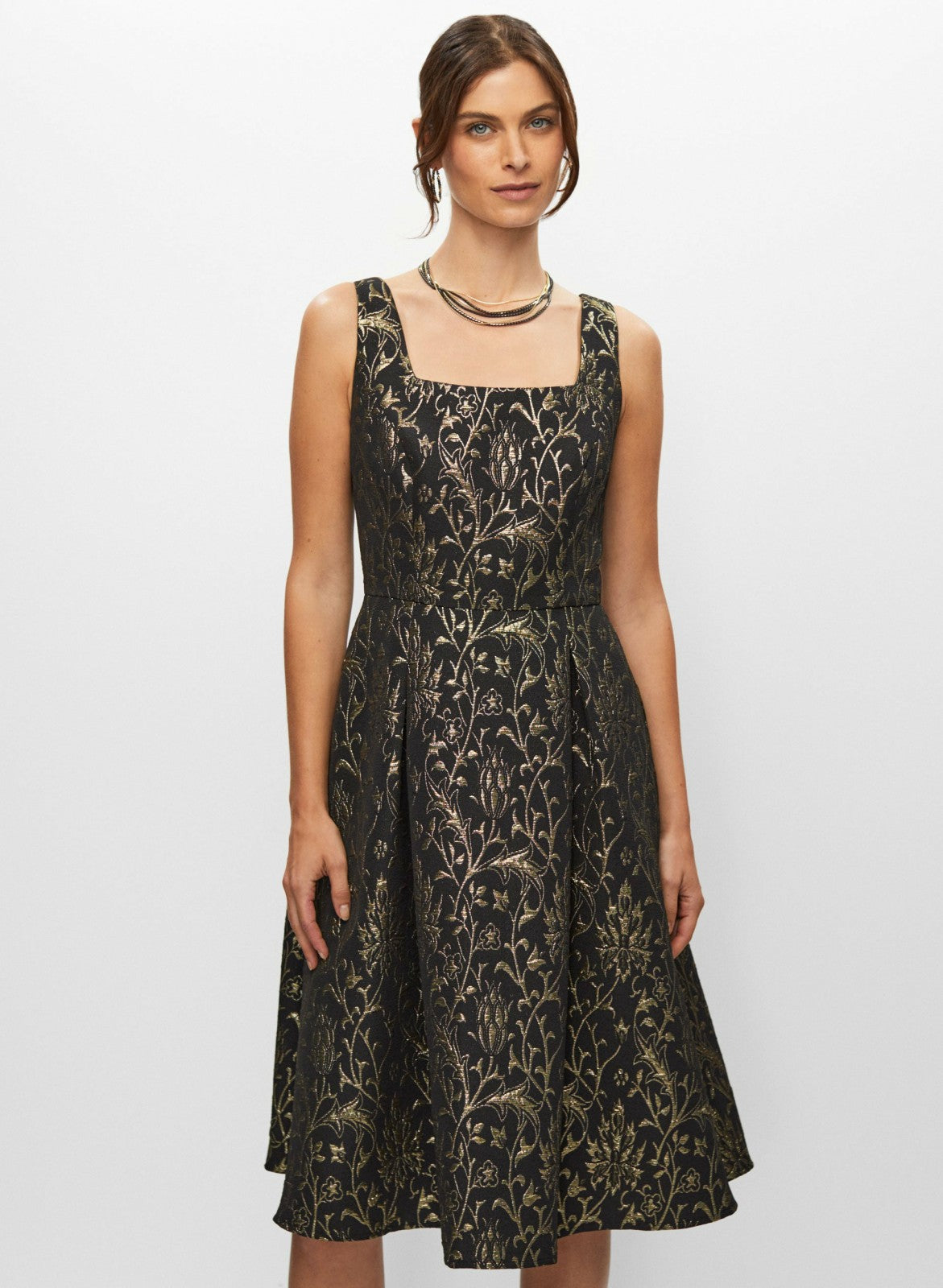 Women Leaf Print Jacquard Dress Black & White | Melanie Lyne