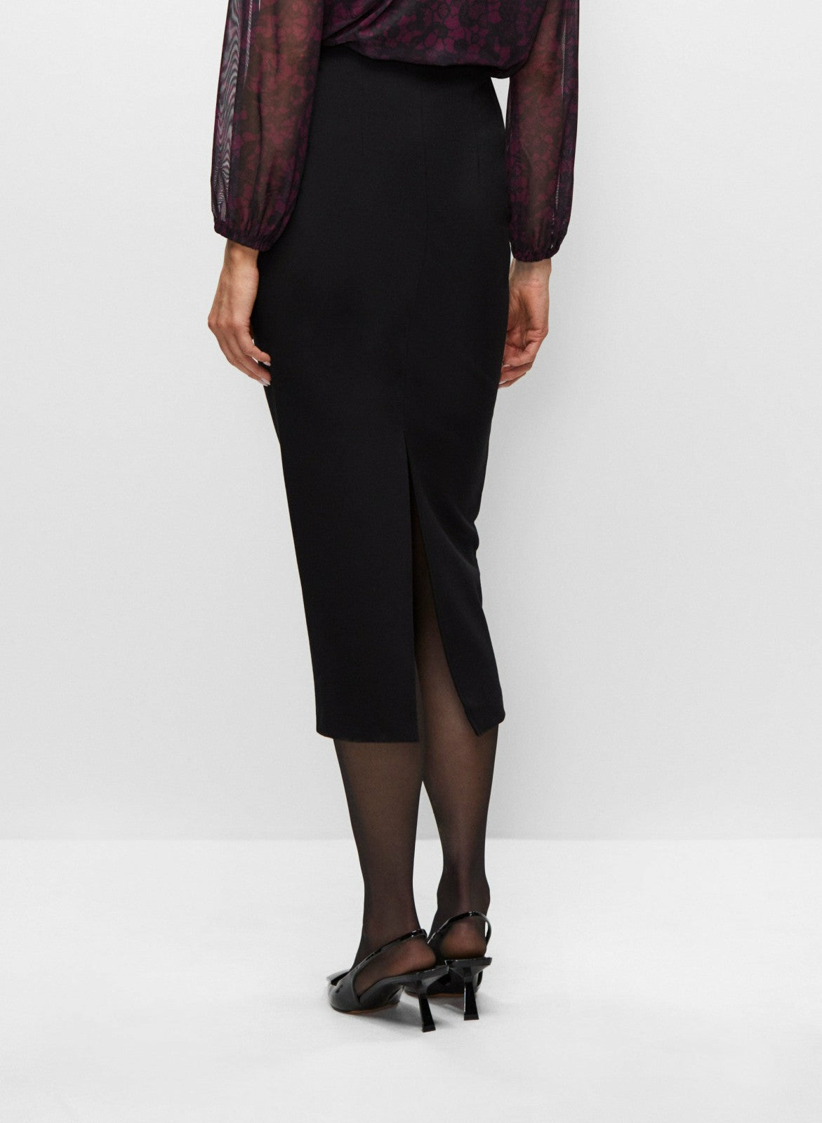 Women Long Fitted Skirt Black | Melanie Lyne