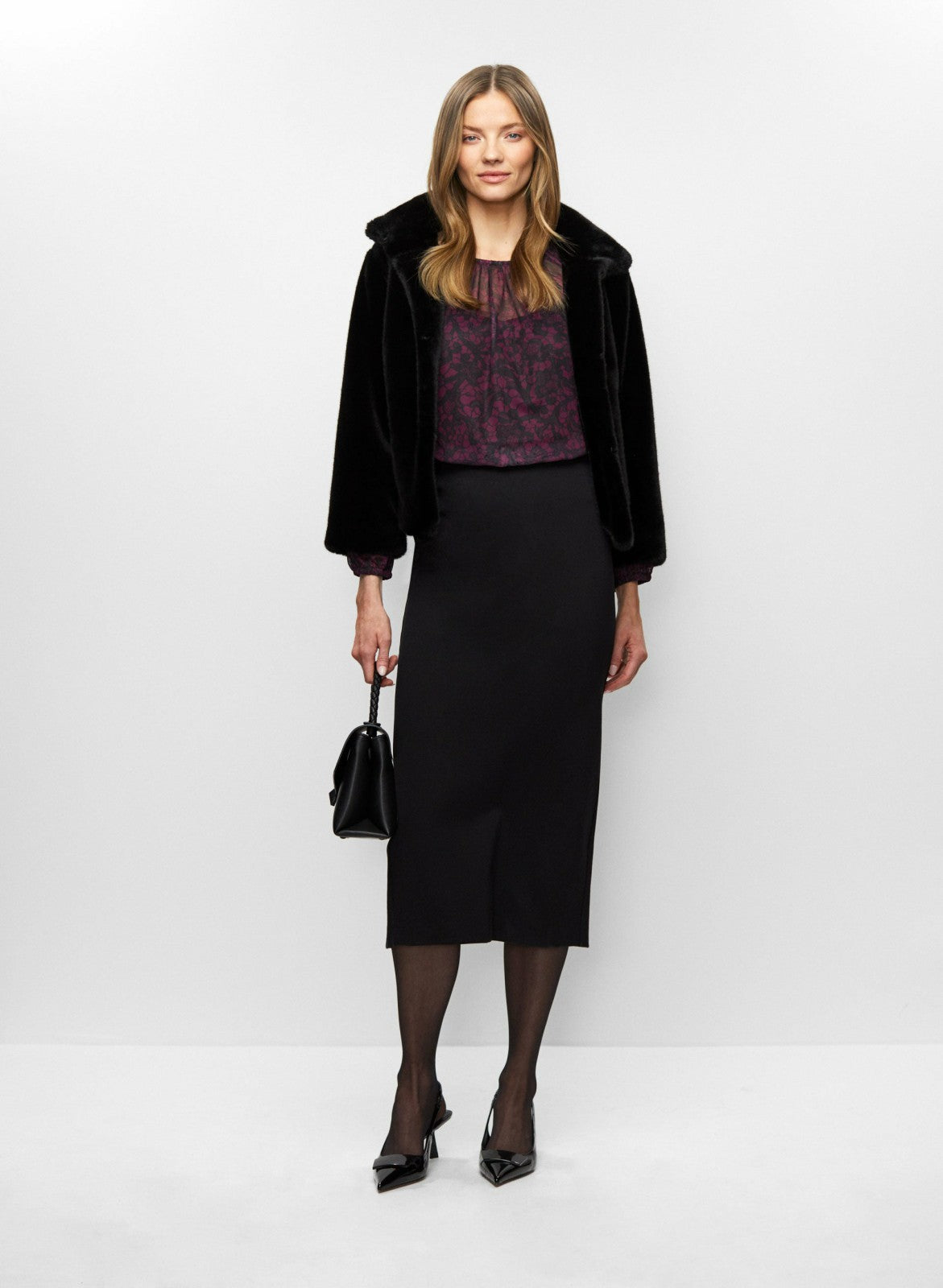 Women Long Fitted Skirt Black | Melanie Lyne