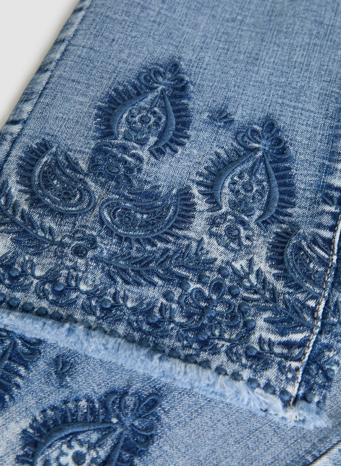 Women Embroidered Straight Leg Jeans Medium Blue | Melanie Lyne