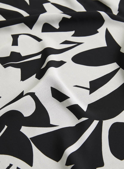 Women Abstract Print Sleeveless Blouse Black & White | Melanie Lyne