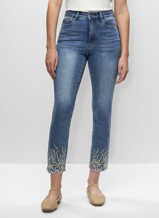 Women Embroidered Straight Leg Jeans Light Blue | Melanie Lyne