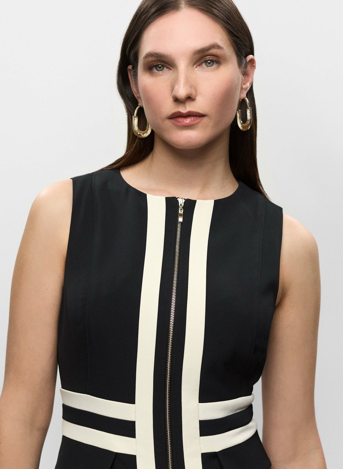 Women Zip-Front Sheath Dress Black & White | Melanie Lyne
