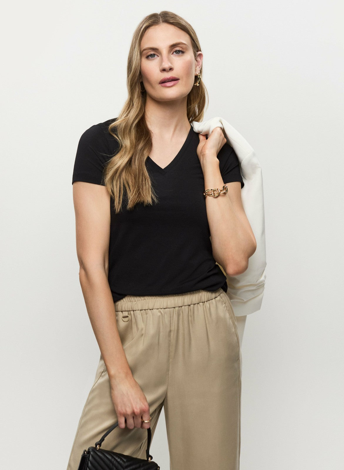 Women V-Neck T-Shirt Black | Melanie Lyne