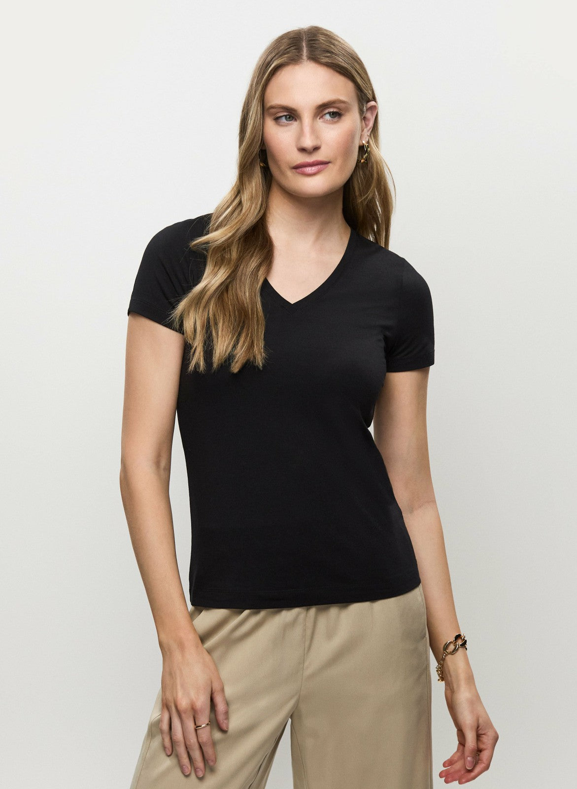 Women V-Neck T-Shirt Black | Melanie Lyne