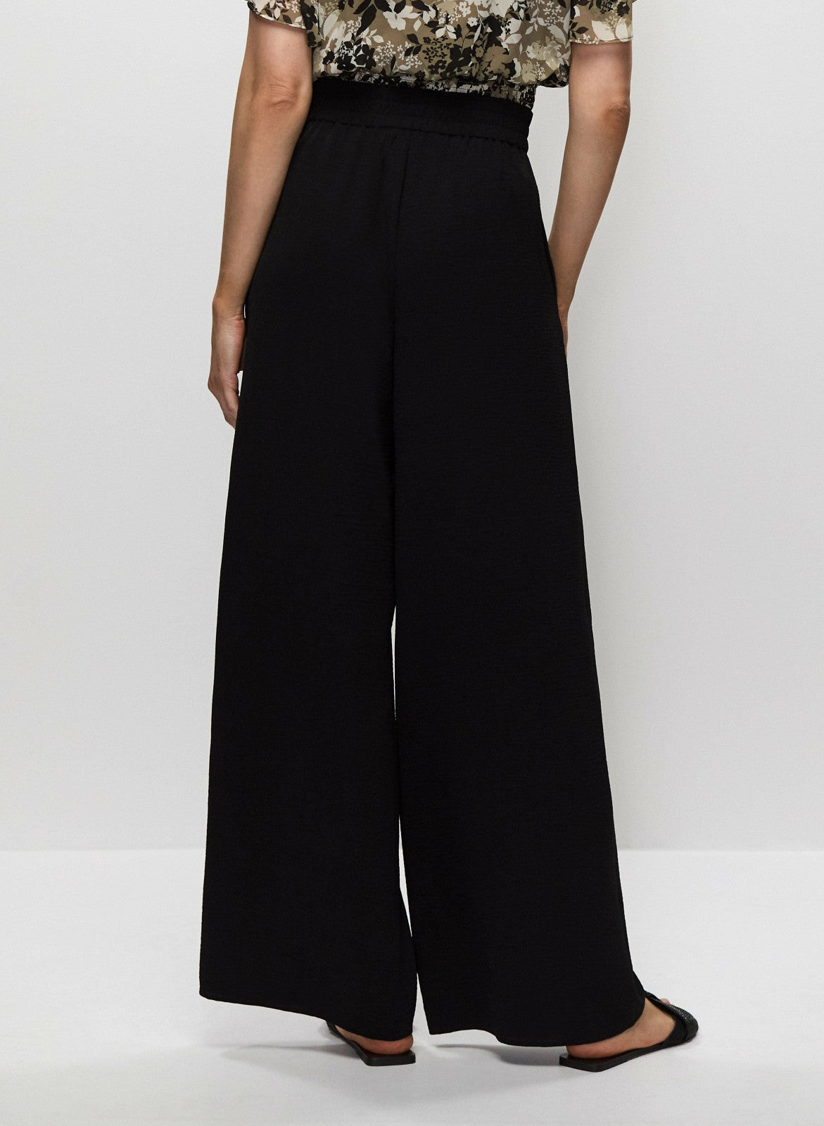 Women Wide Leg Pull-On Pants Black | Melanie Lyne