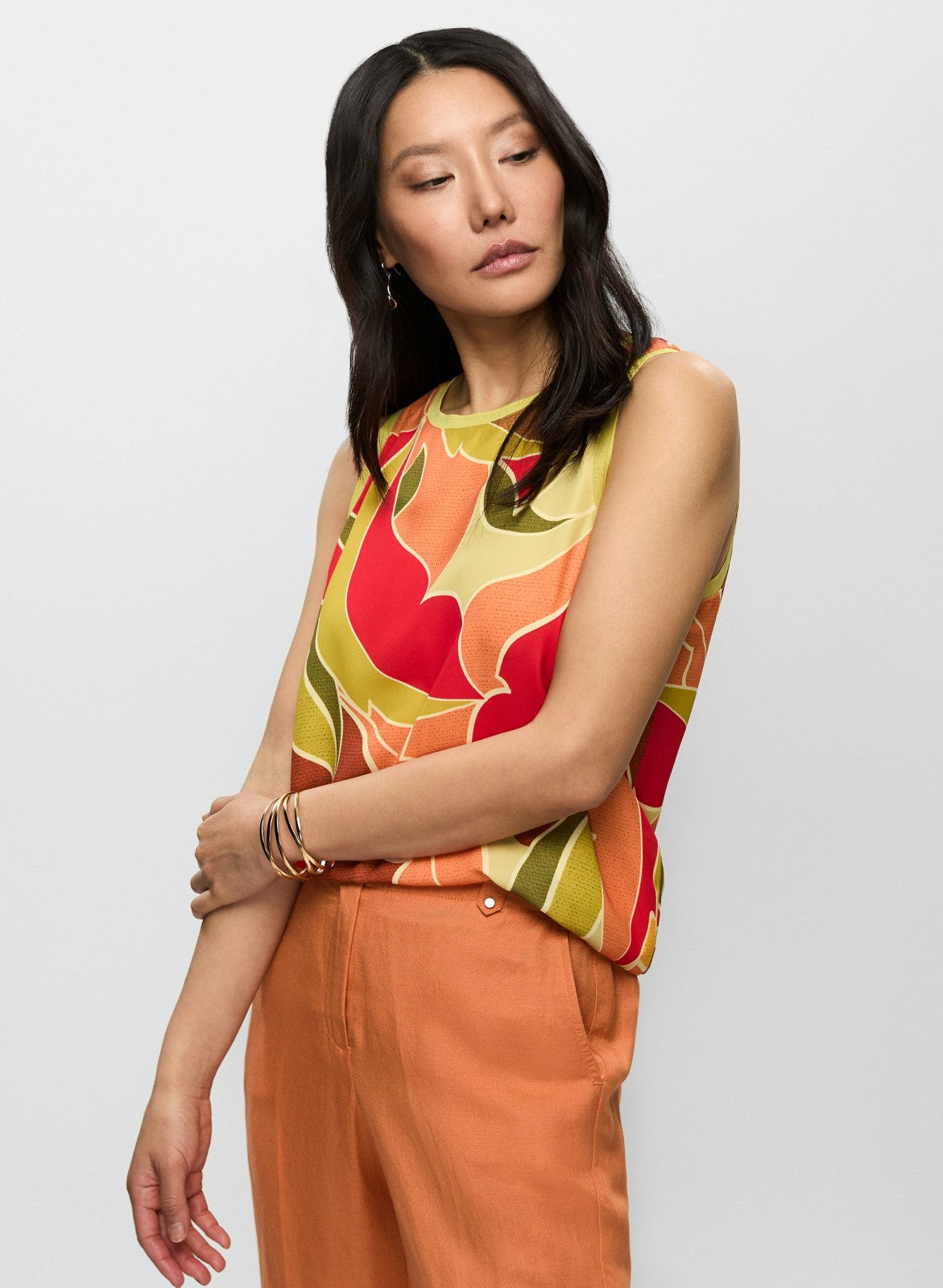 Women Sleeveless Abstract Leaf Print Blouse Multicolour | Melanie Lyne