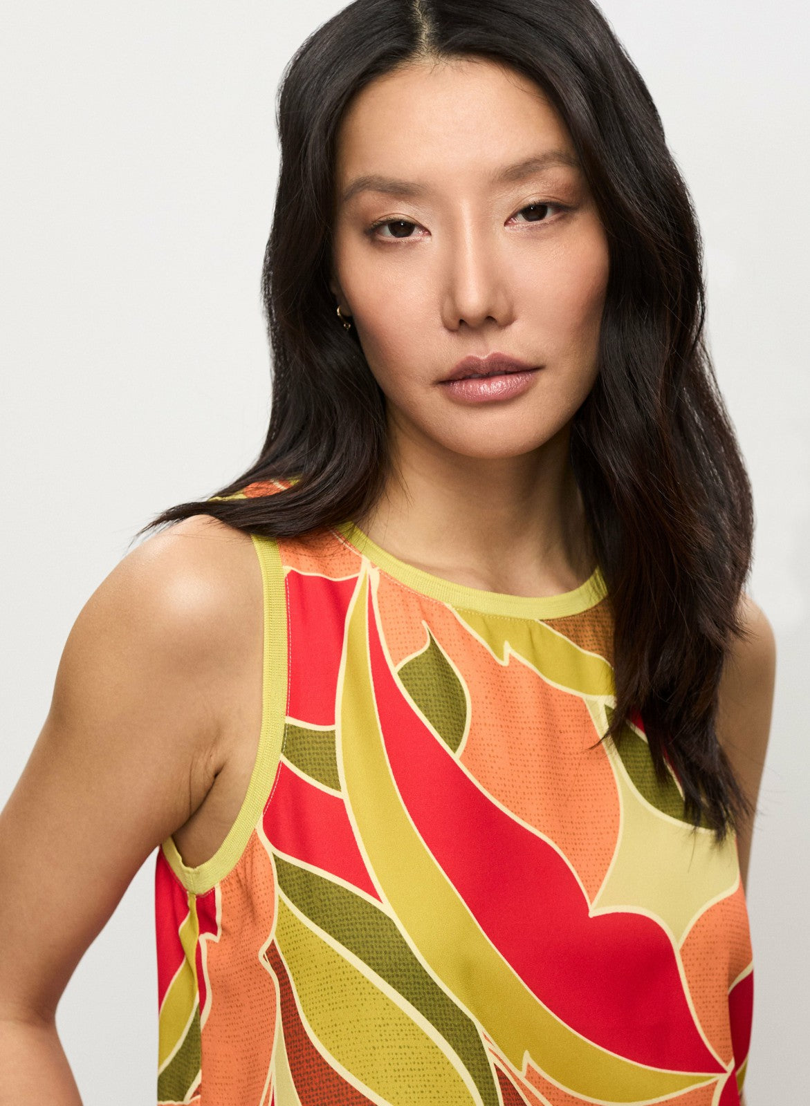 Women Sleeveless Abstract Leaf Print Blouse Multicolour | Melanie Lyne
