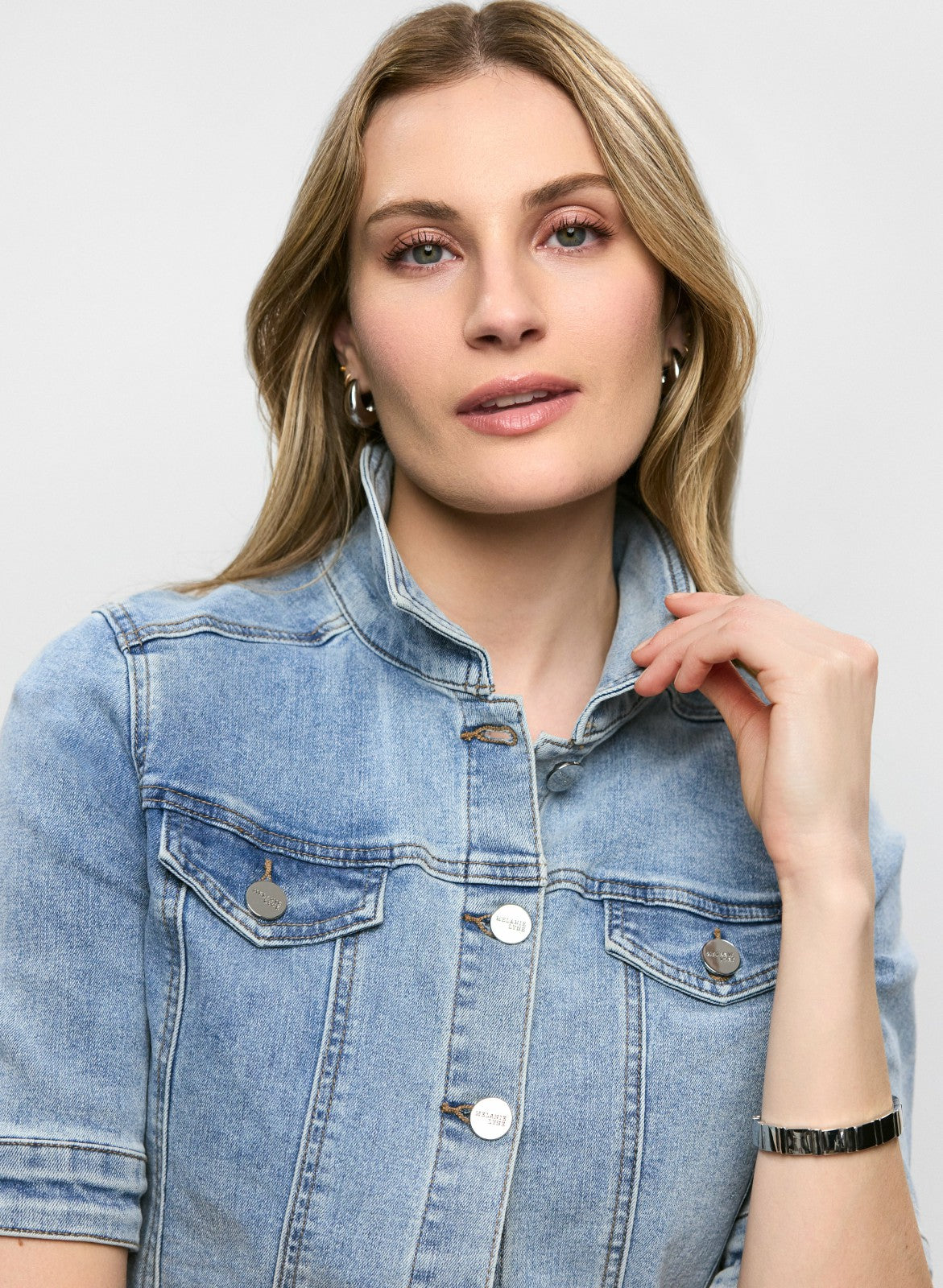 Women Essential Cropped Jean Jacket Clear Blue | Melanie Lyne