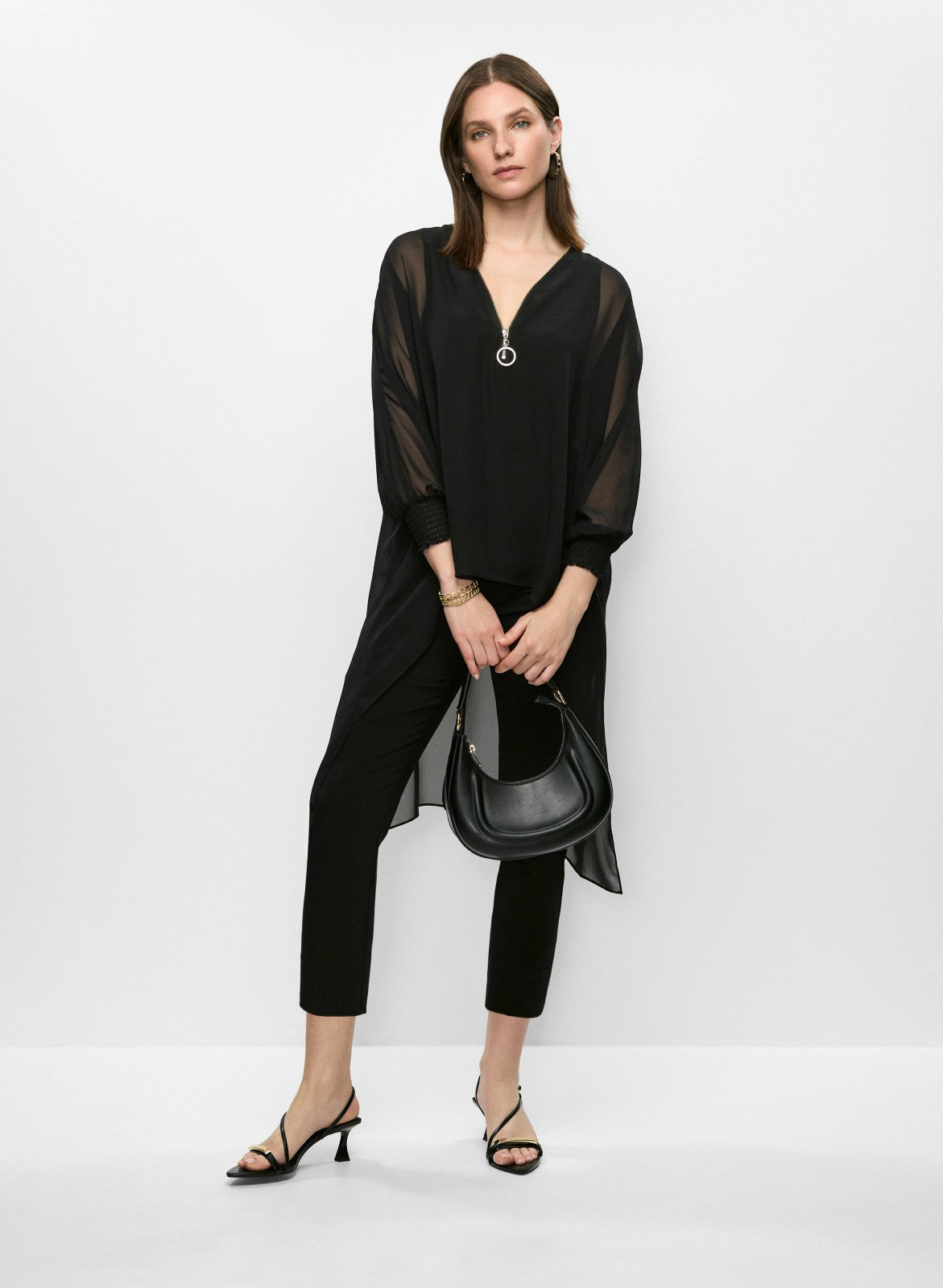 Women Pull-On Slit Hem Capris Black | Melanie Lyne
