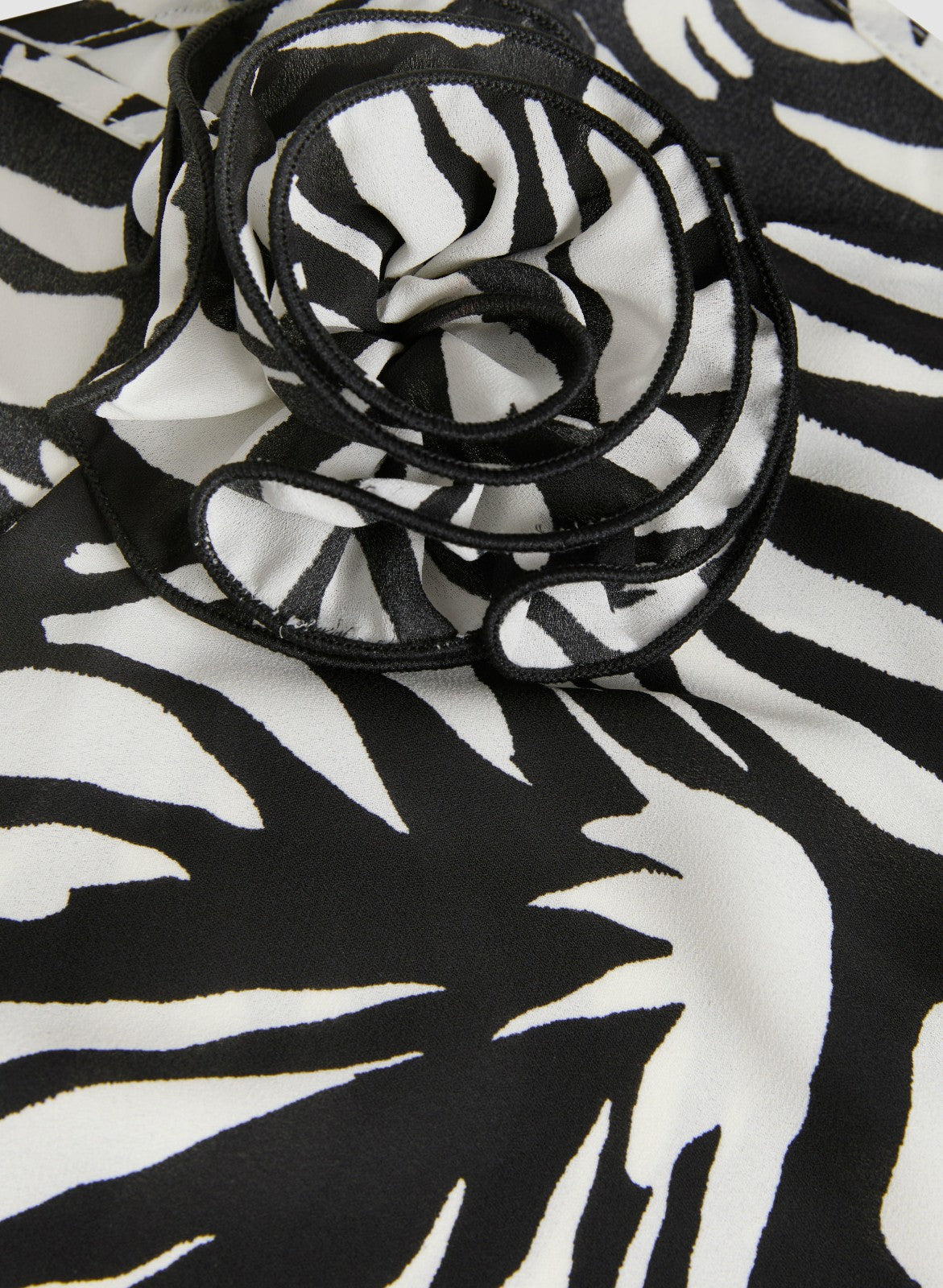 Women Abstract Rosette Halter Neck Blouse Black & White | Melanie Lyne