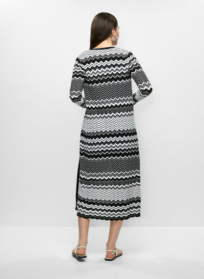 Women Zigzag Knit Duster Cardigan Black & White | Melanie Lyne