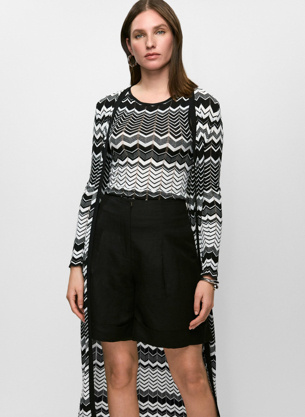 Women Zigzag Knit Duster Cardigan Black & White | Melanie Lyne