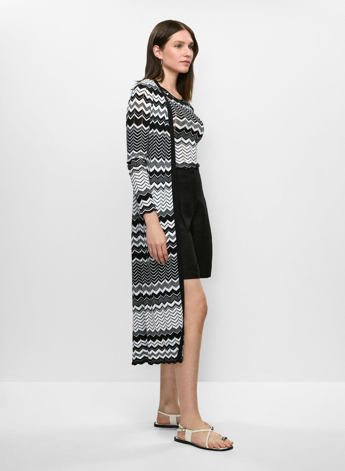Women Zigzag Knit Duster Cardigan Black & White | Melanie Lyne