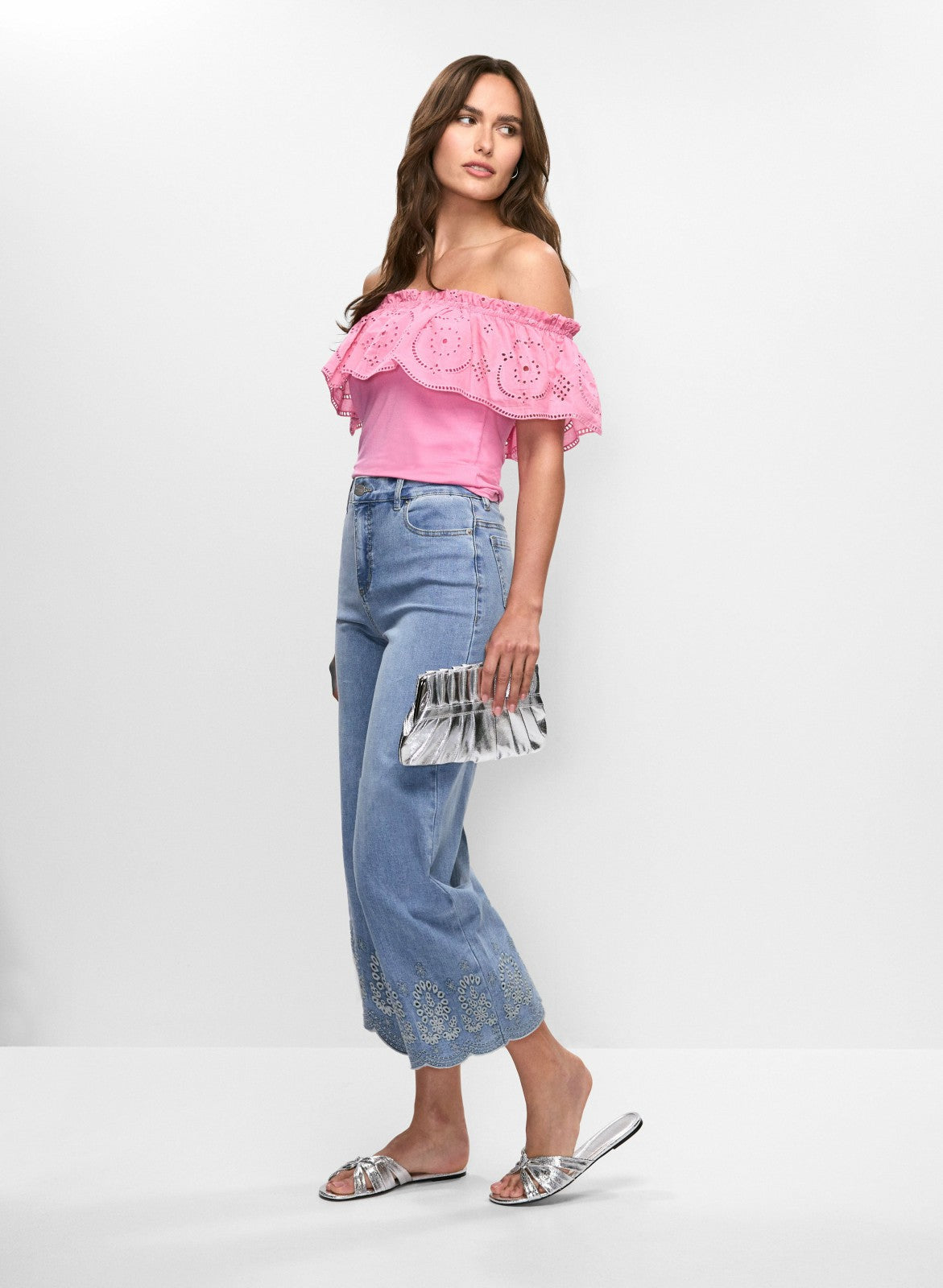 Women Embroidered Hem Culotte Jeans Light Blue | Melanie Lyne