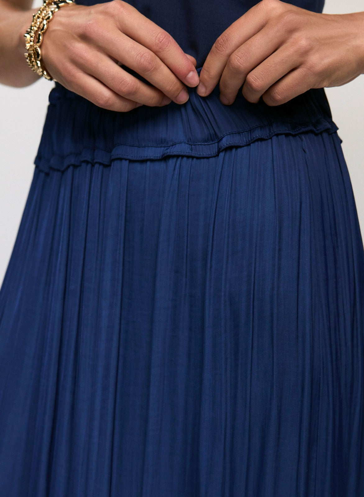 Women Pleated Maxi Skirt Marine | Melanie Lyne