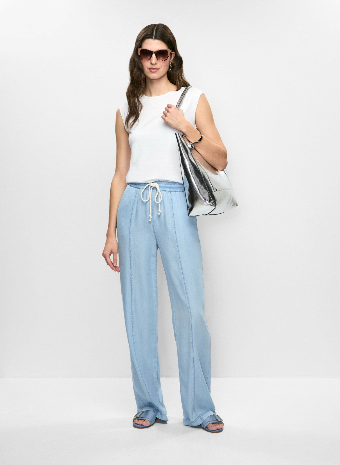 Women Essential Sleeveless Top White | Melanie Lyne