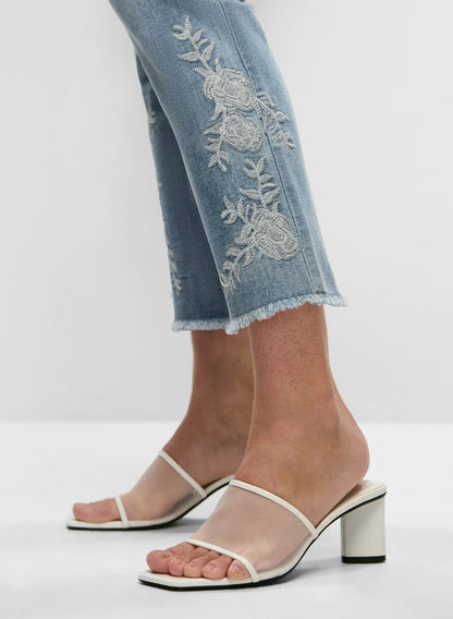 Women Embroidered Straight Leg Jeans Light Blue | Melanie Lyne