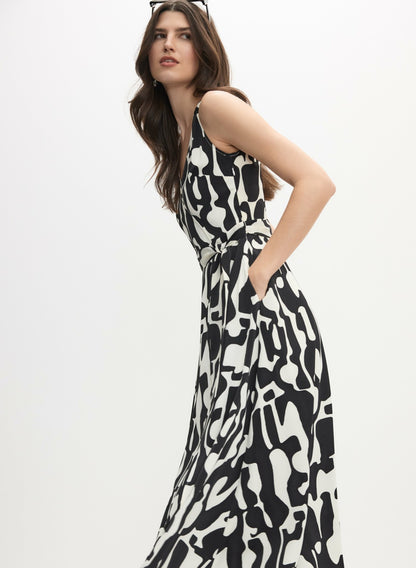 Women Geometric Print Midi Dress Black & White | Melanie Lyne