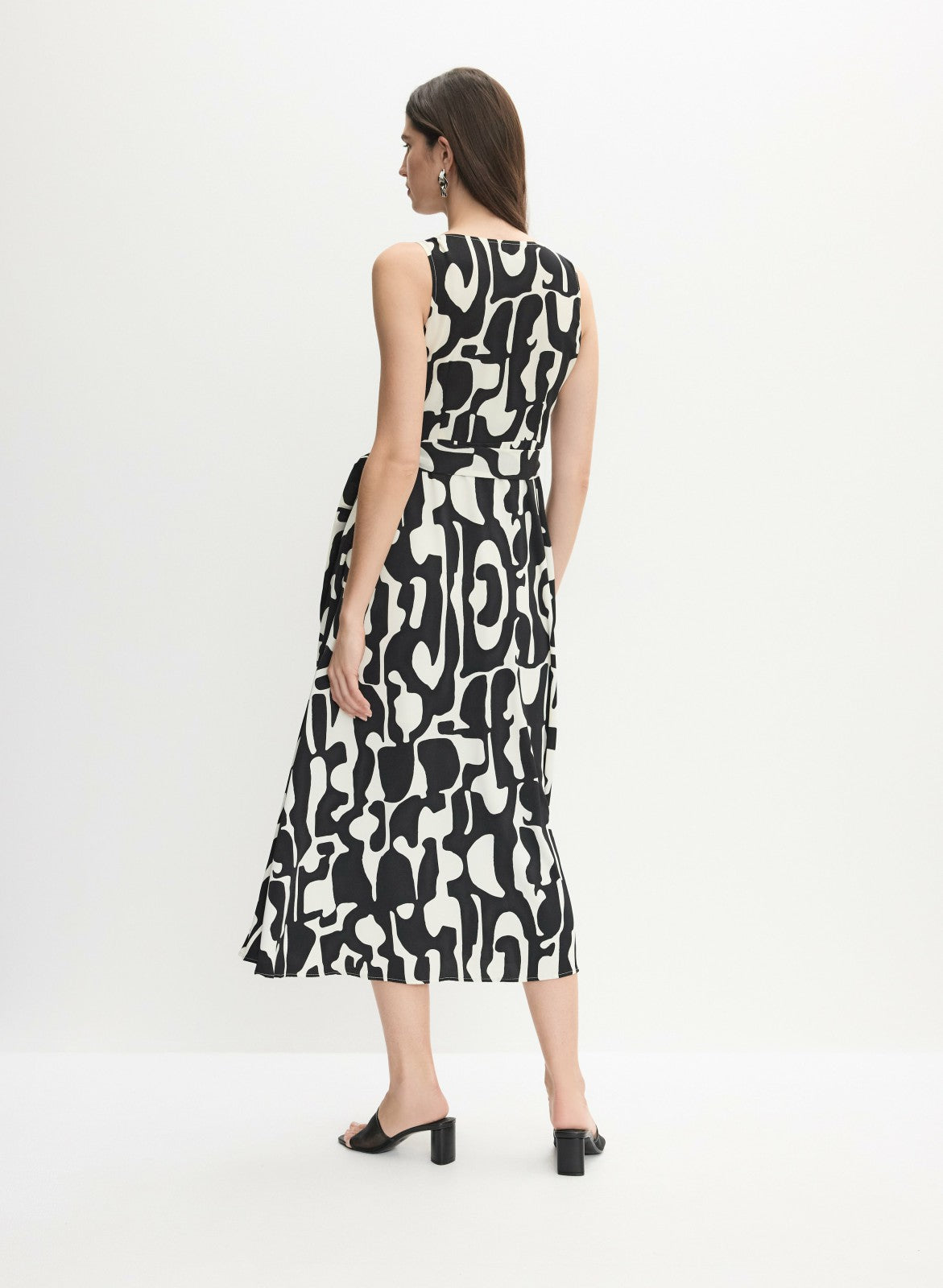 Women Geometric Print Midi Dress Black & White | Melanie Lyne