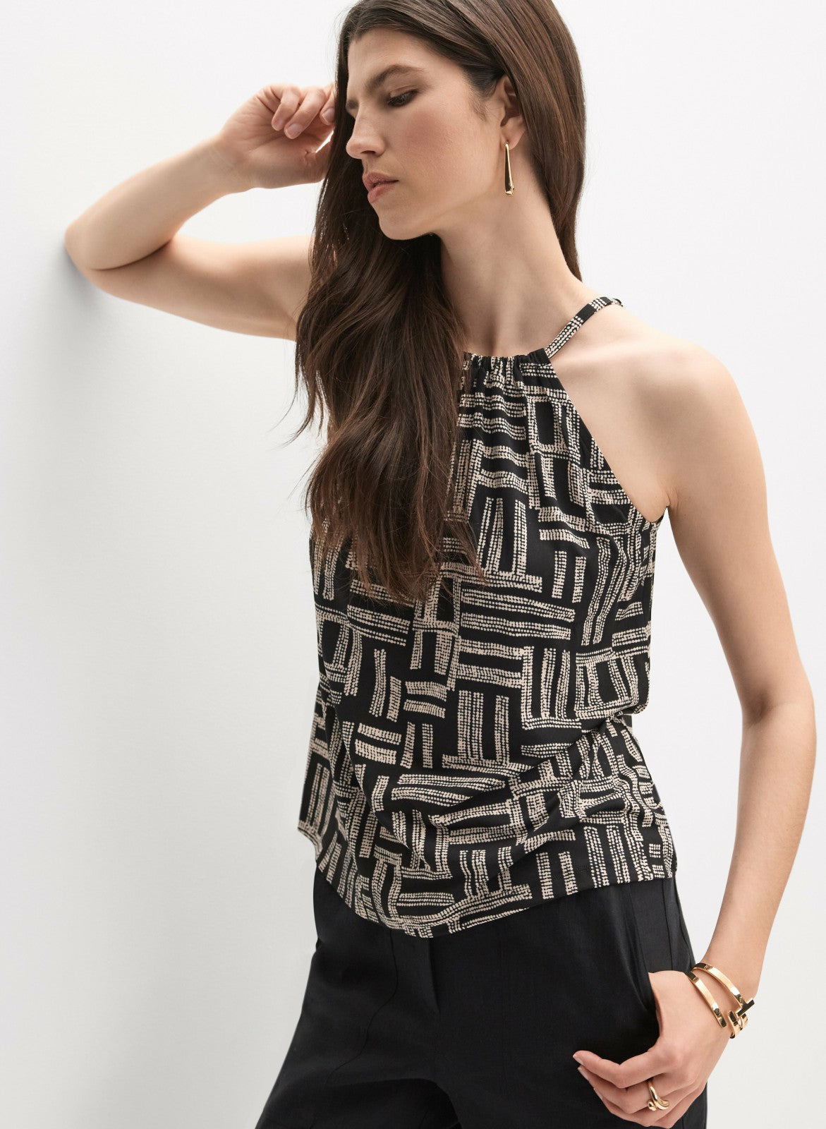 Women Sleeveless Geometric Print Top Black Pattern | Melanie Lyne