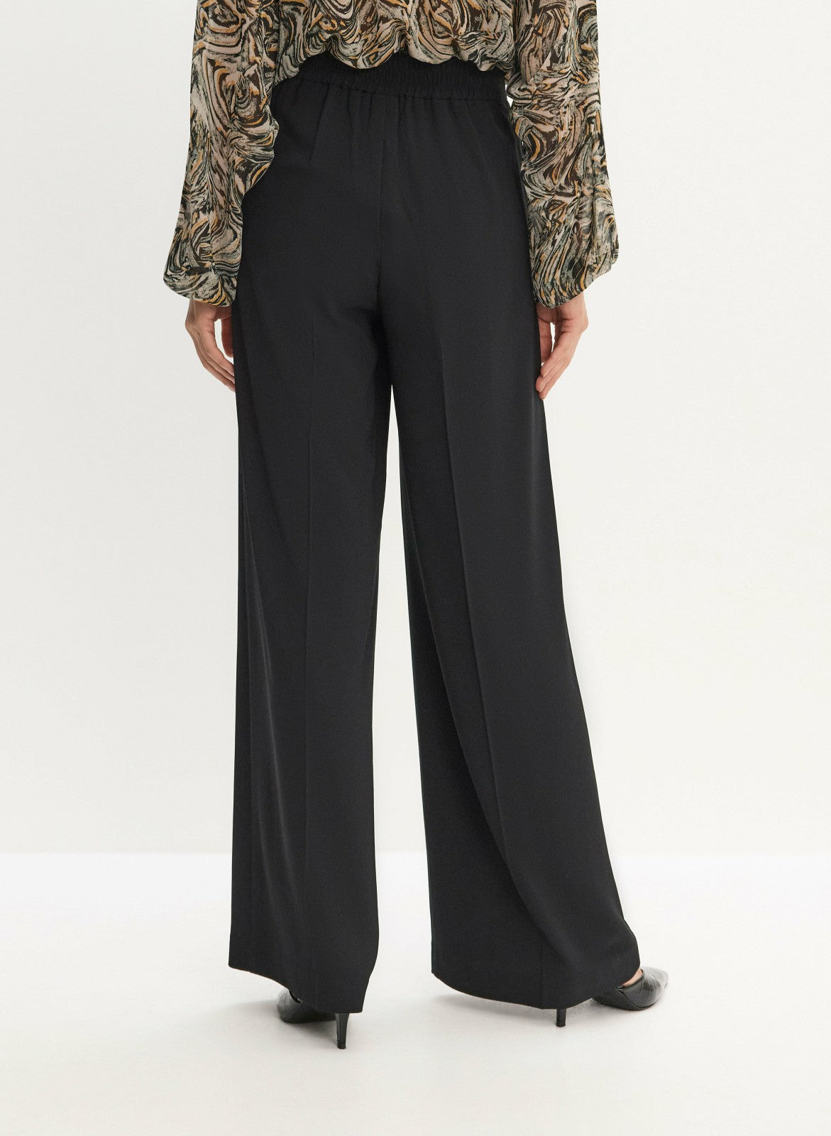 Women Wide Leg Pintuck Pants Black | Melanie Lyne