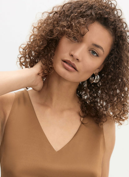 Women Essential V-Neck Satin Tank Top Brandy | Melanie Lyne