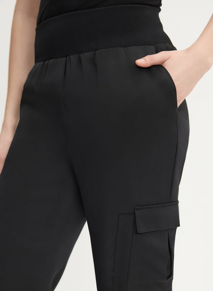 Women Pull-On Cargo Jogger Pants Black | Melanie Lyne