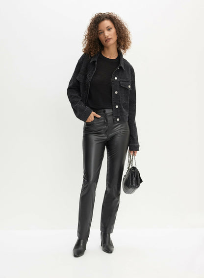 Women Essential Sleeveless Textured Sweater Black | Melanie Lyne