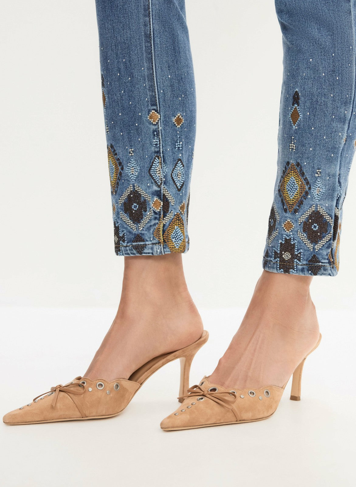 Women Pearl Detail Straight Leg Jeans Medium Blue | Melanie Lyne