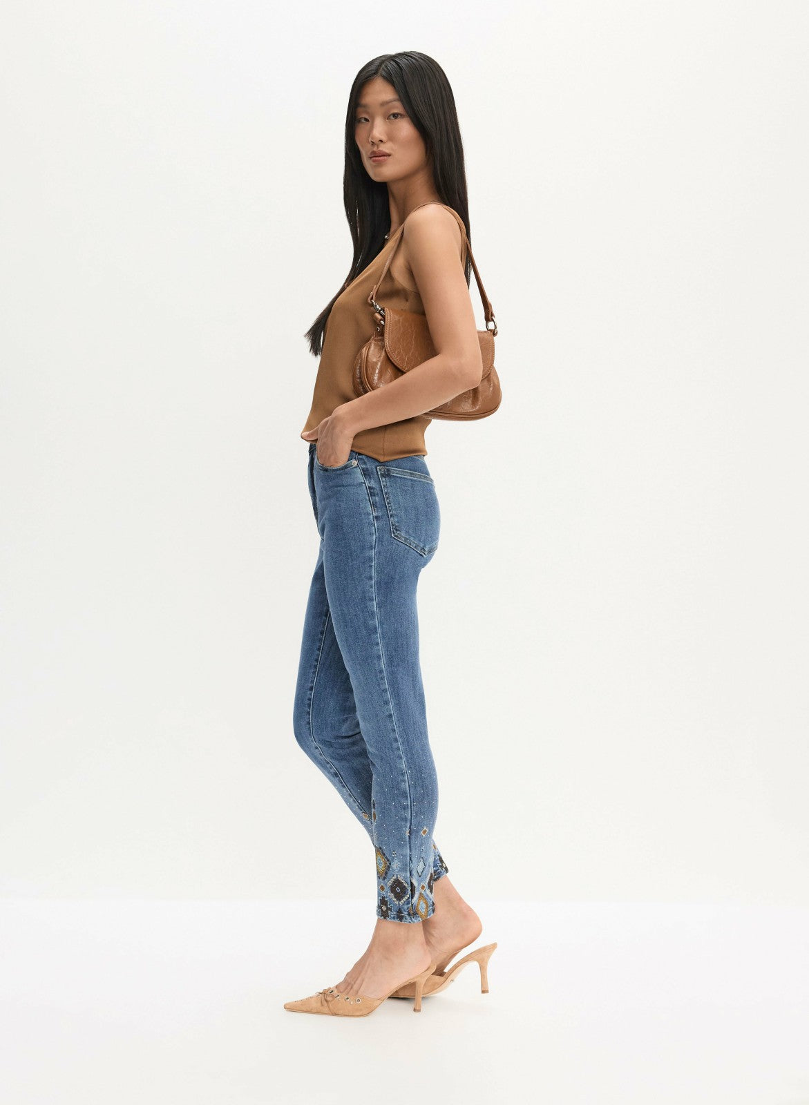 Women Pearl Detail Straight Leg Jeans Medium Blue | Melanie Lyne