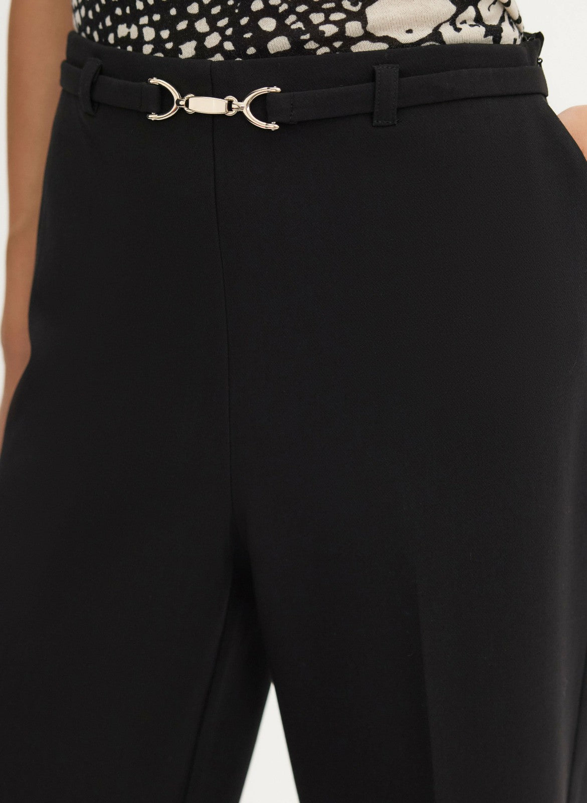 Women Belted Wide Leg Culotte Pants Black | Melanie Lyne