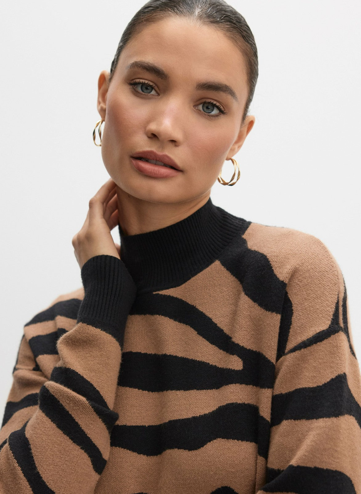 Women Animal Jacquard Knit Dress Brown Pattern | Melanie Lyne