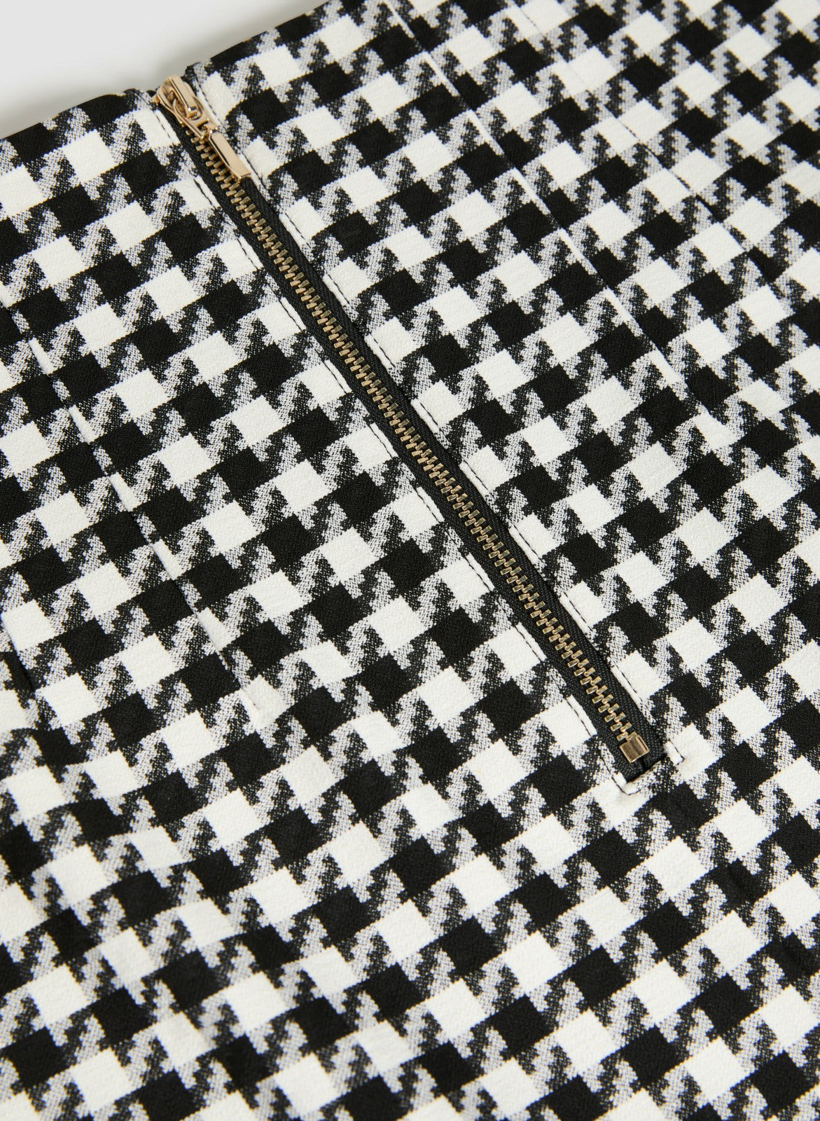 Women Houndstooth Print Pencil Skirt Black & White | Melanie Lyne
