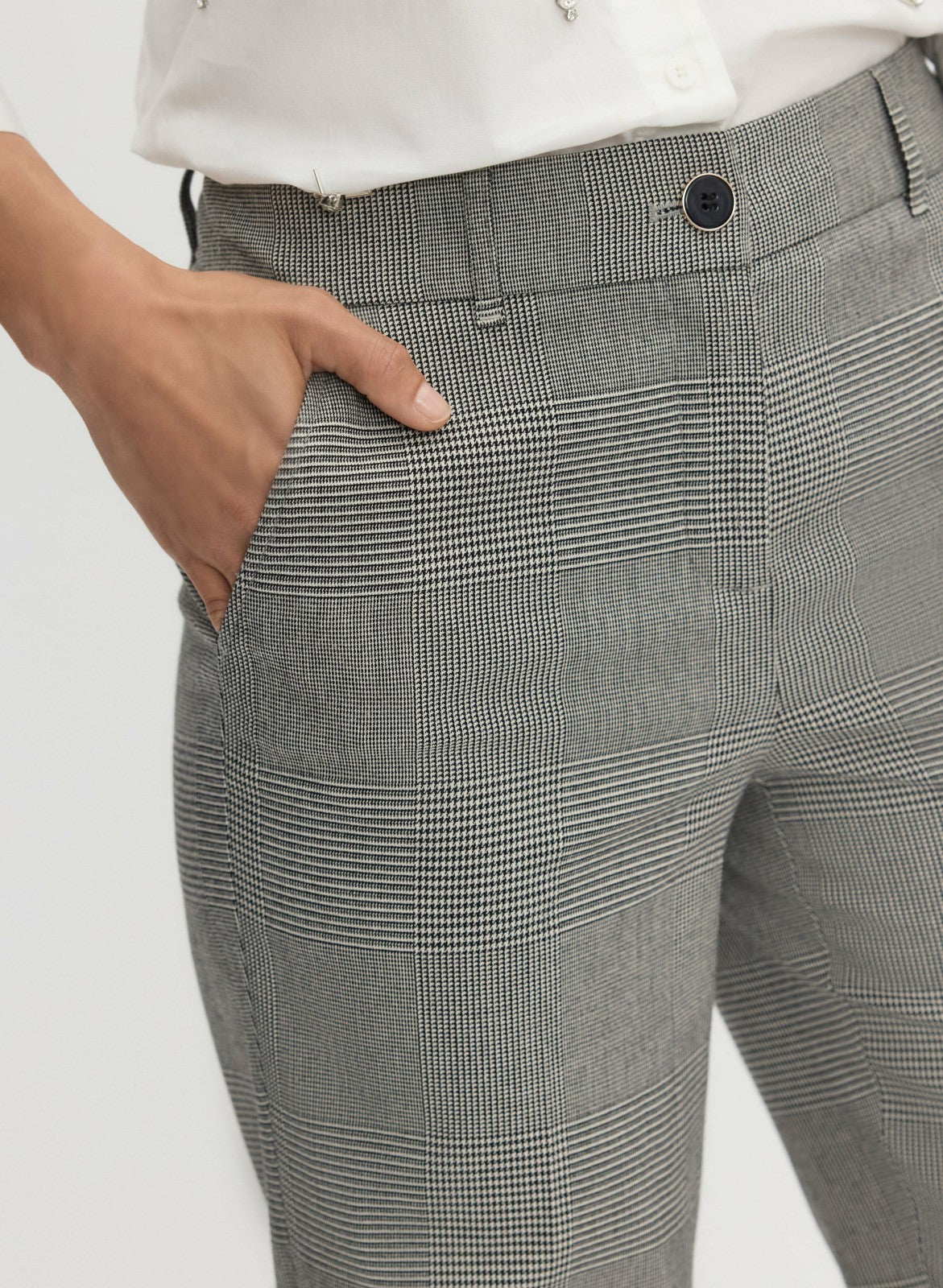 Women Plaid Giselle Cut Pants Black & White | Melanie Lyne