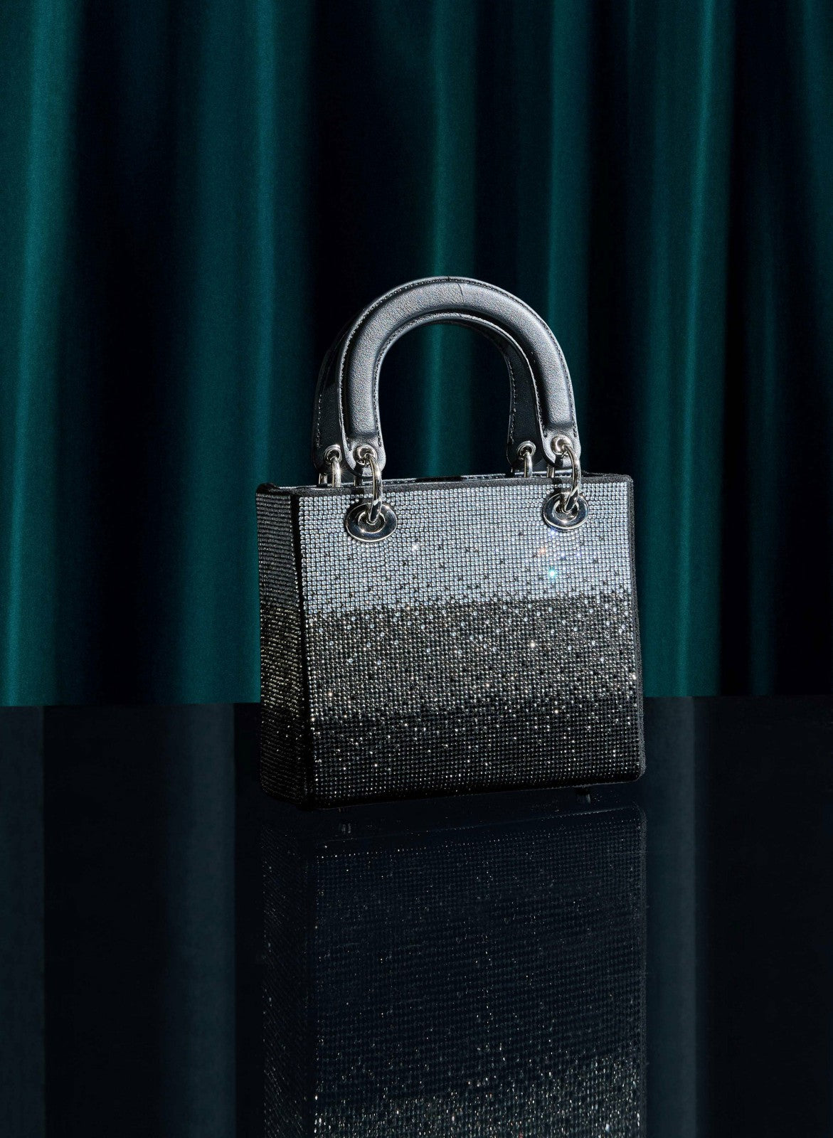 Women Crystal Embellished Box Clutch Black | Melanie Lyne