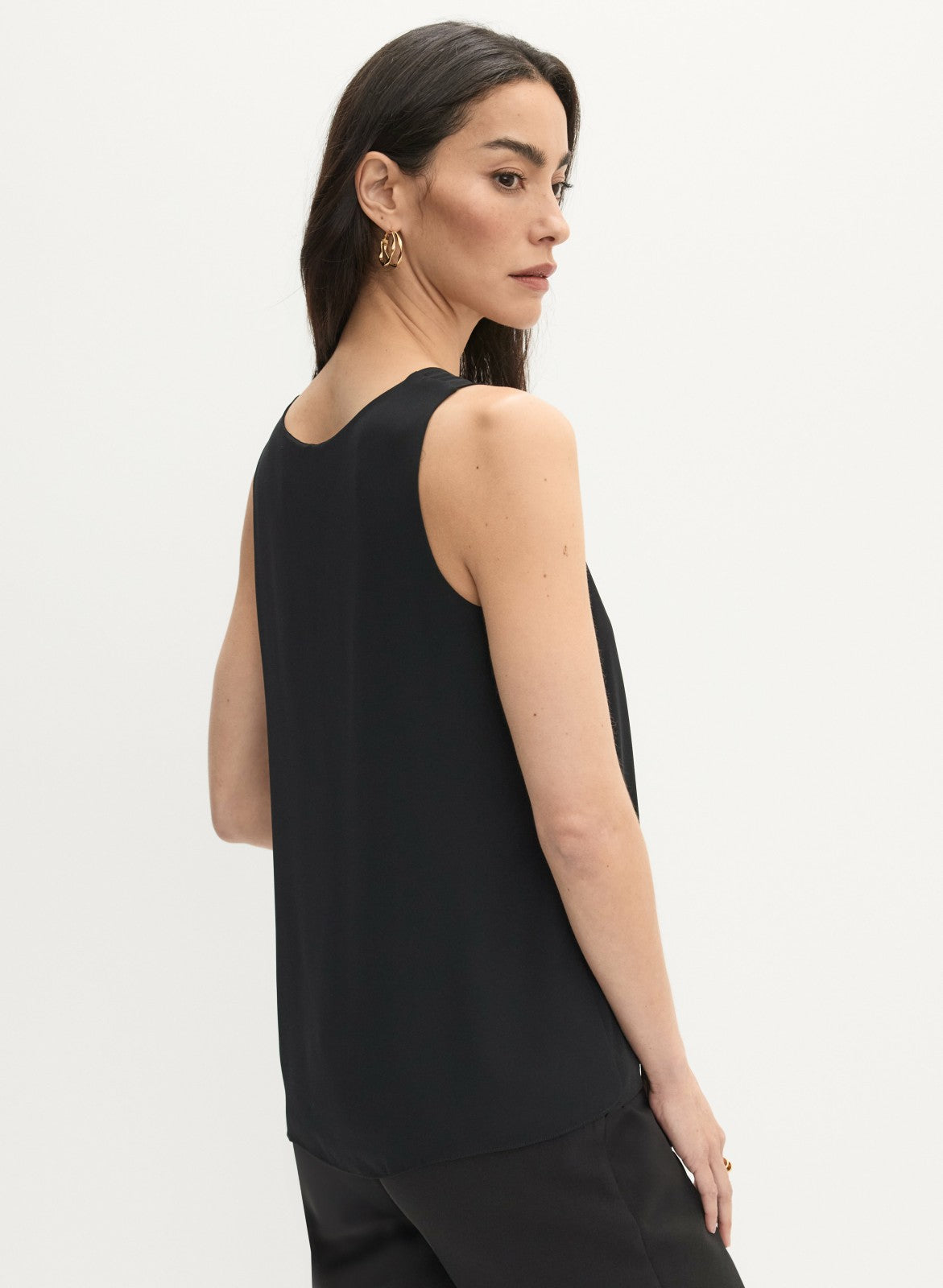 Women Essential V-Neck Cami Black | Melanie Lyne