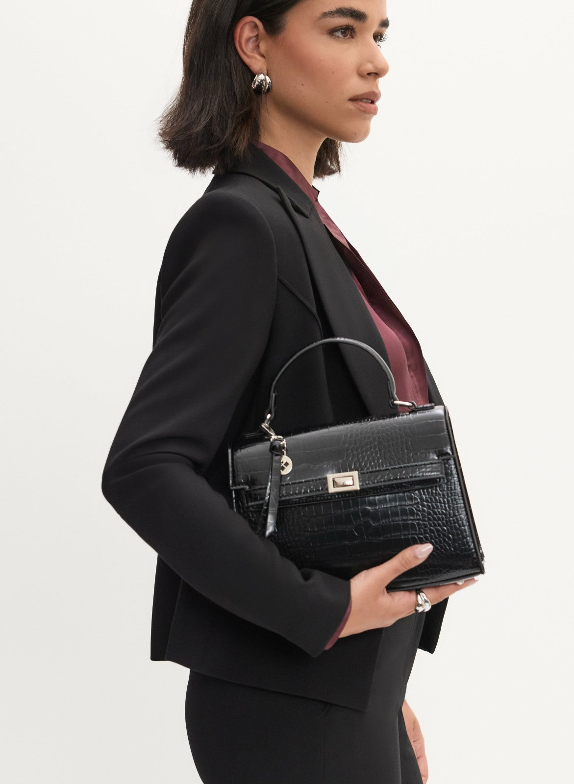 Women Vegan Leather A-Line Bag Black | Melanie Lyne