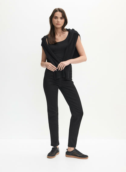Women Essential Straight Leg Jeans Black | Melanie Lyne