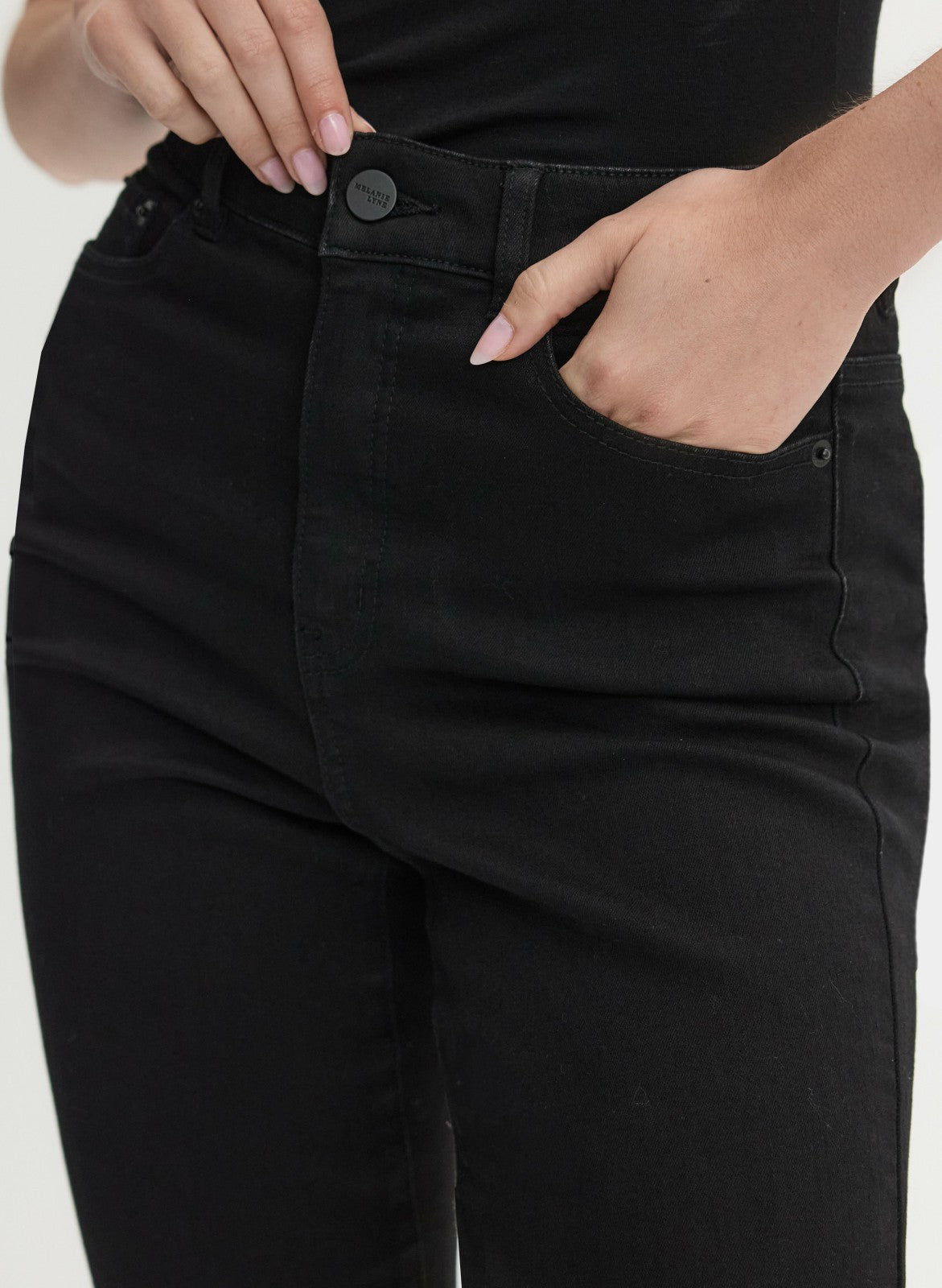 Women Essential Straight Leg Jeans Black | Melanie Lyne