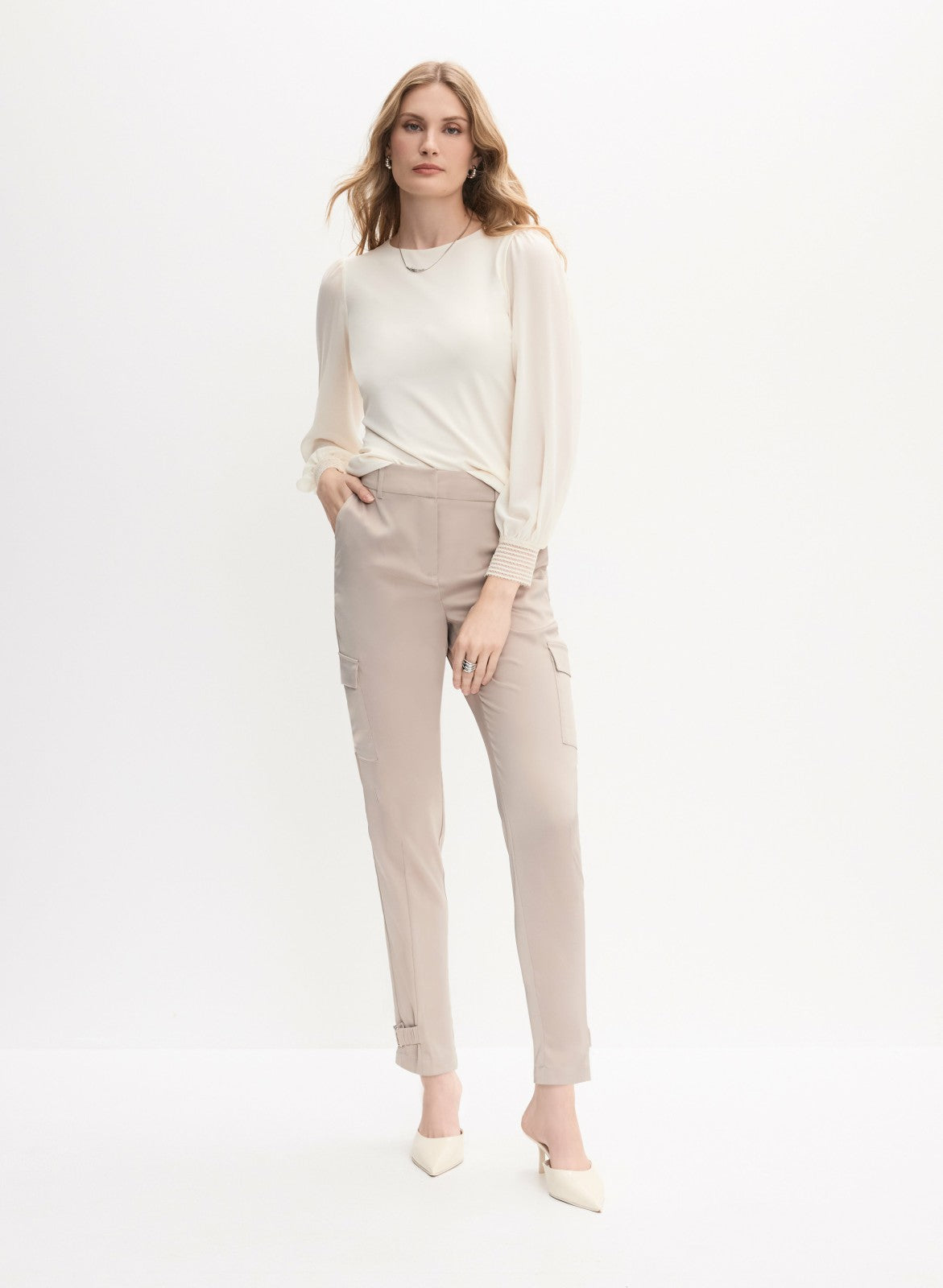Women Lace Cuff Crew Neck Top Panna | Melanie Lyne