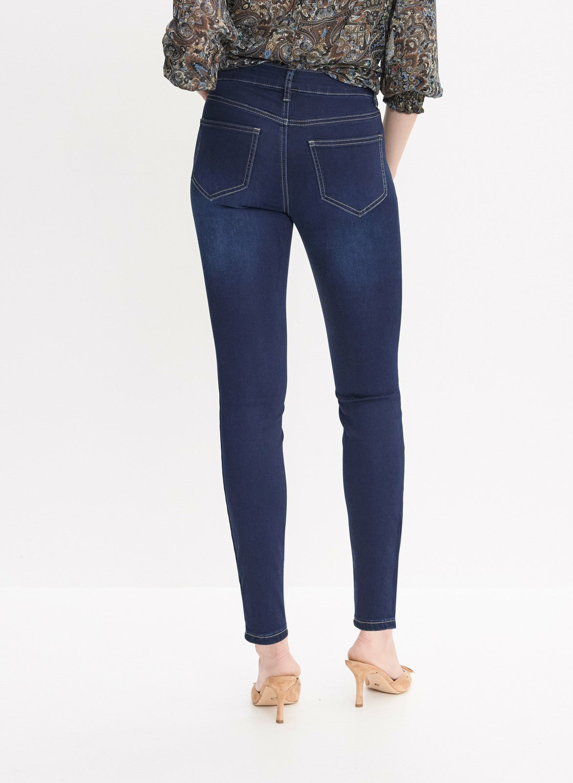 Women Super Soft Slim Leg Jeans Rinse Tint | Melanie Lyne